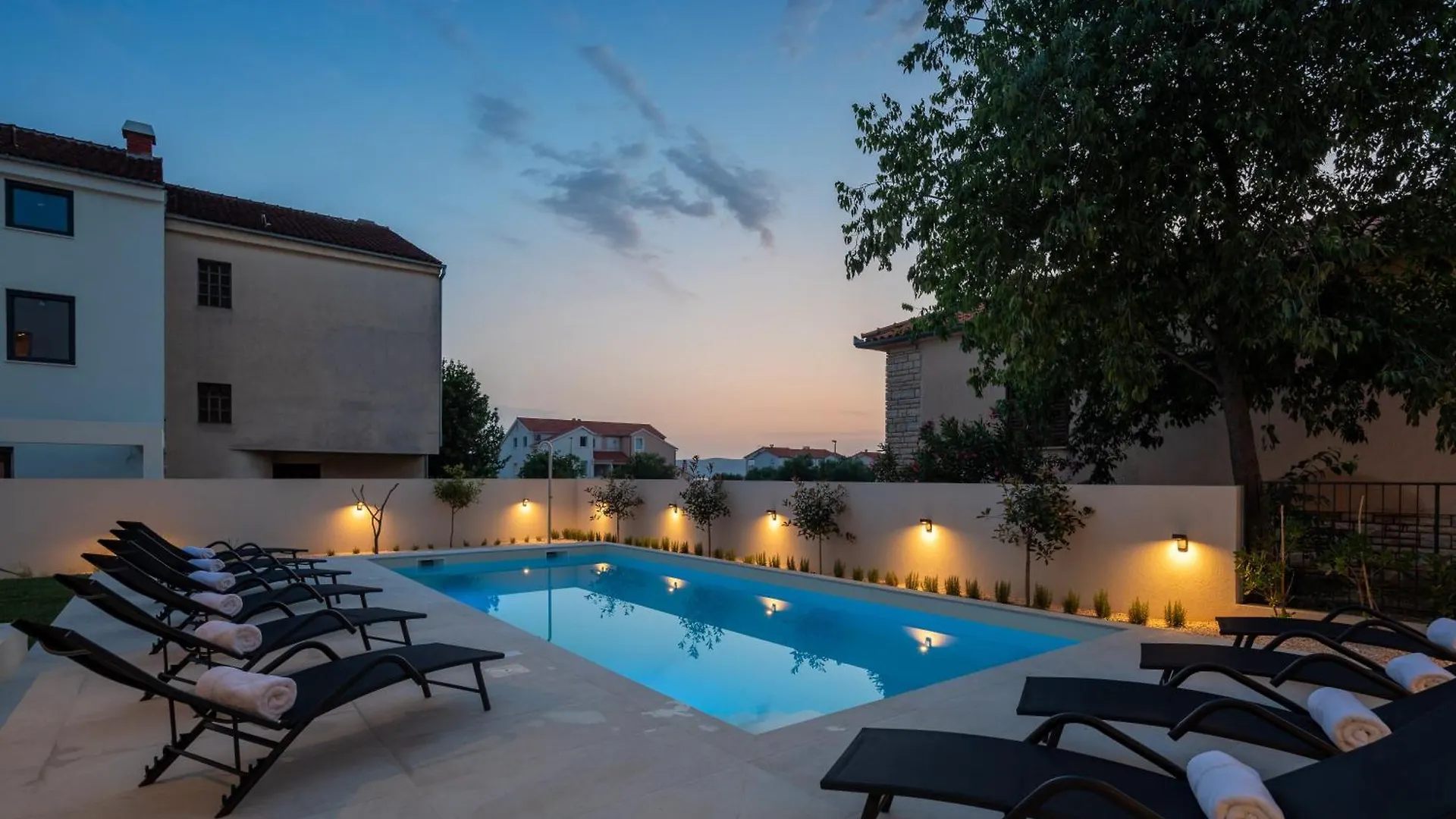 Villa Medici - Amazing 5-Bedroom Home With Private Pool, Wellness And Gameroom Biograd Na Moru
