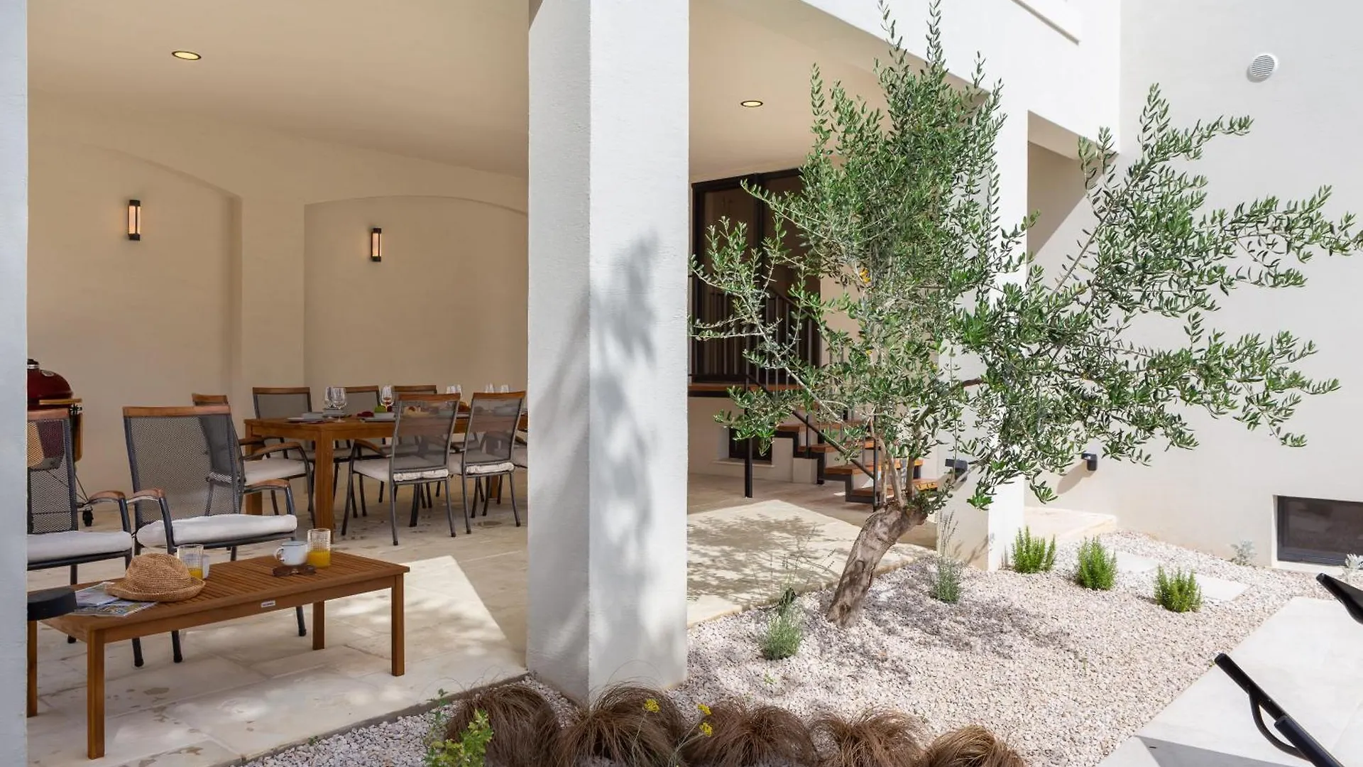 Villa Medici - Amazing 5-Bedroom Home With Private Pool, Wellness And Gameroom Biograd Na Moru