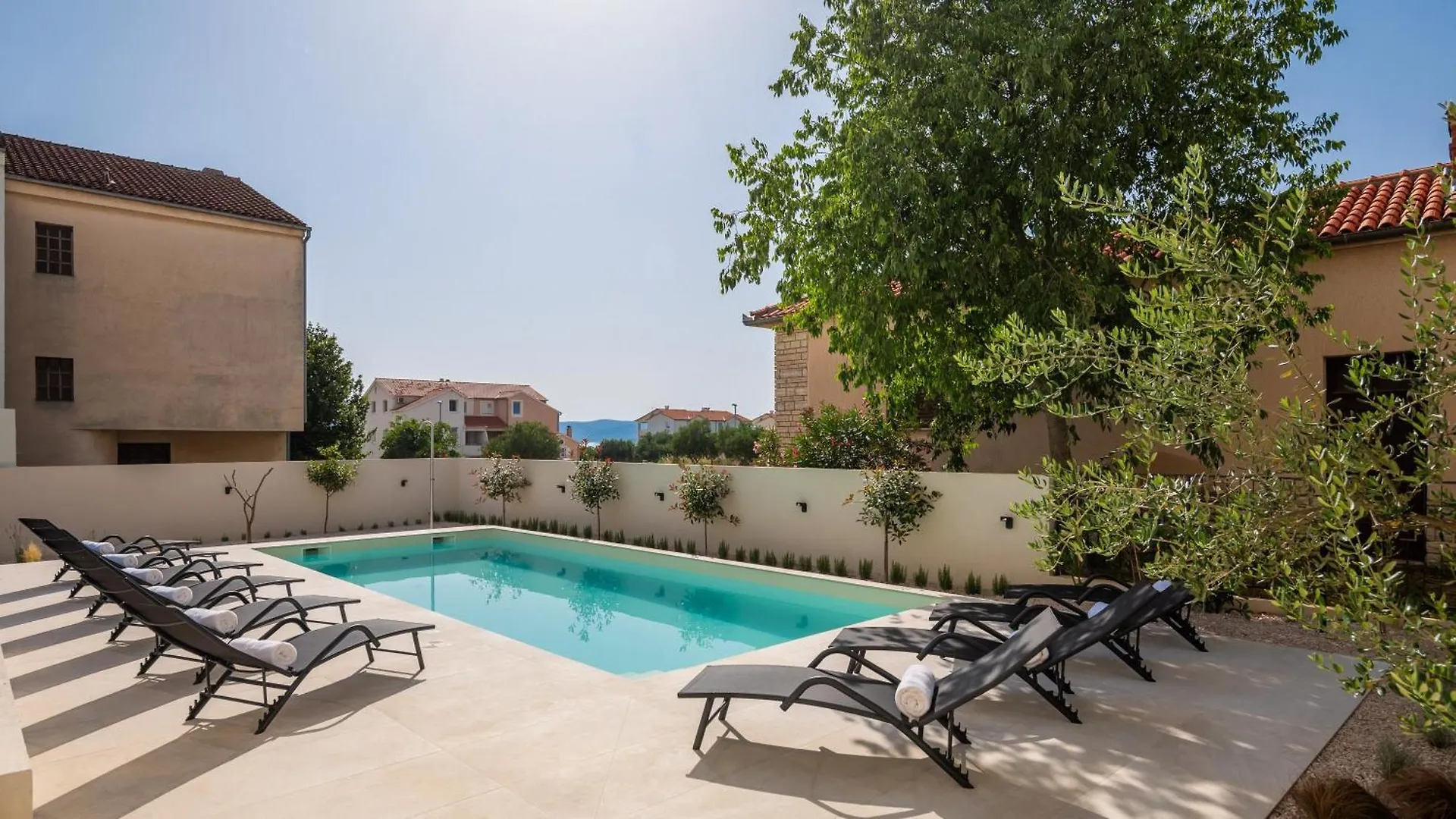 Villa Medici - Amazing 5-Bedroom Home With Private Pool, Wellness And Gameroom Biograd Na Moru