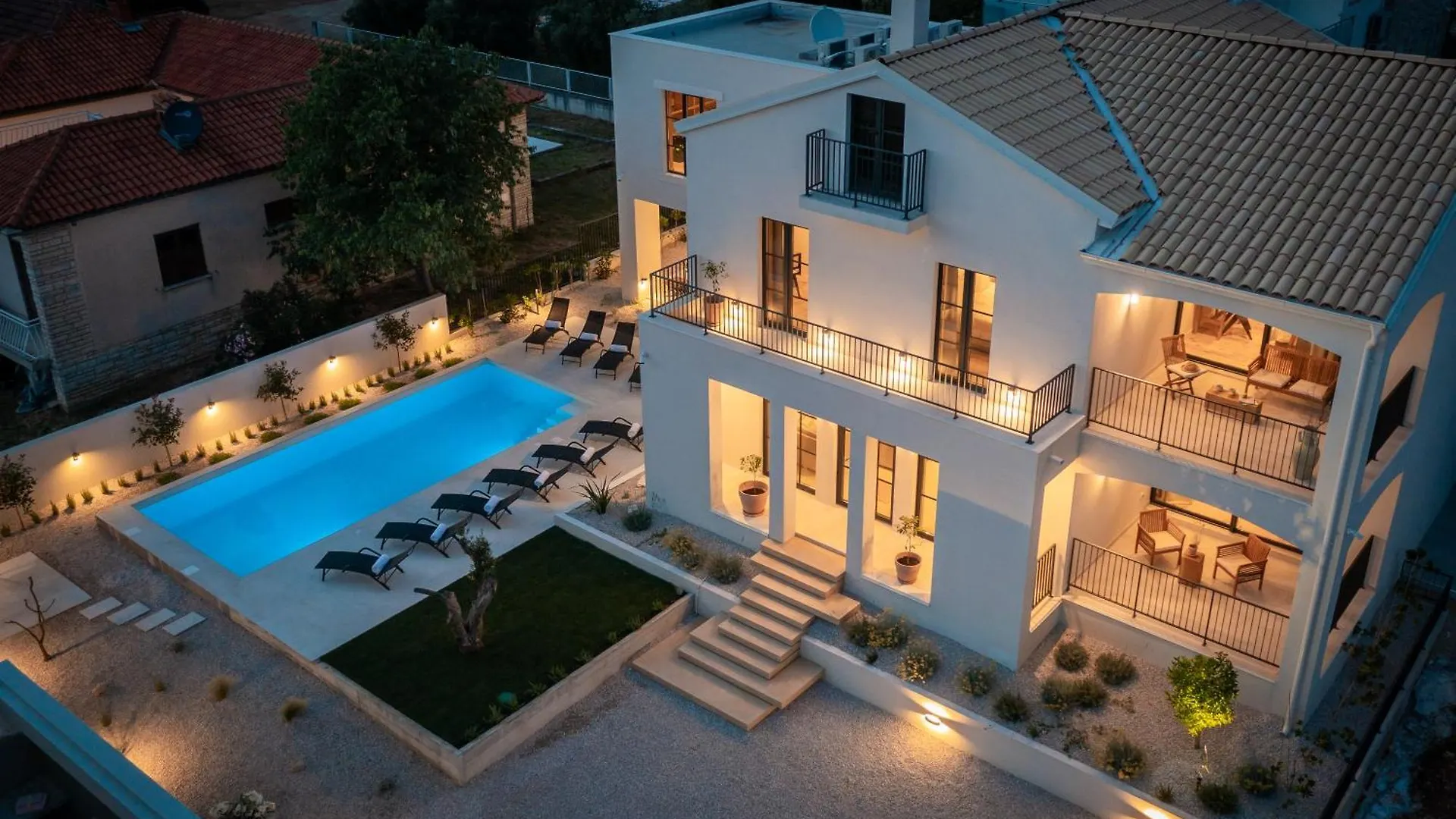 Villa Medici - Amazing 5-Bedroom Home With Private Pool, Wellness And Gameroom Biograd Na Moru
